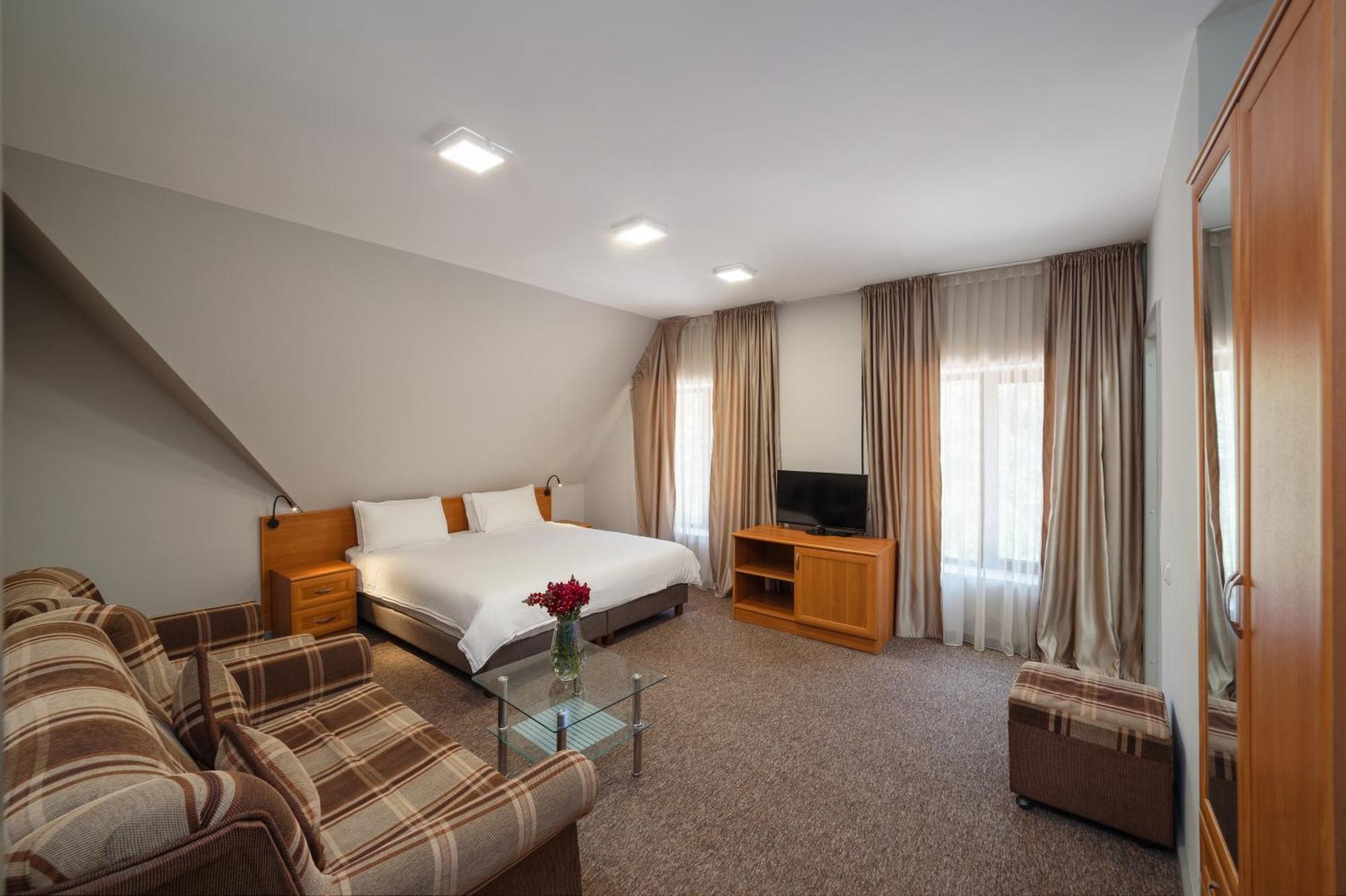 Dolinnka Hotel Cholpon-Ata Bagian luar foto