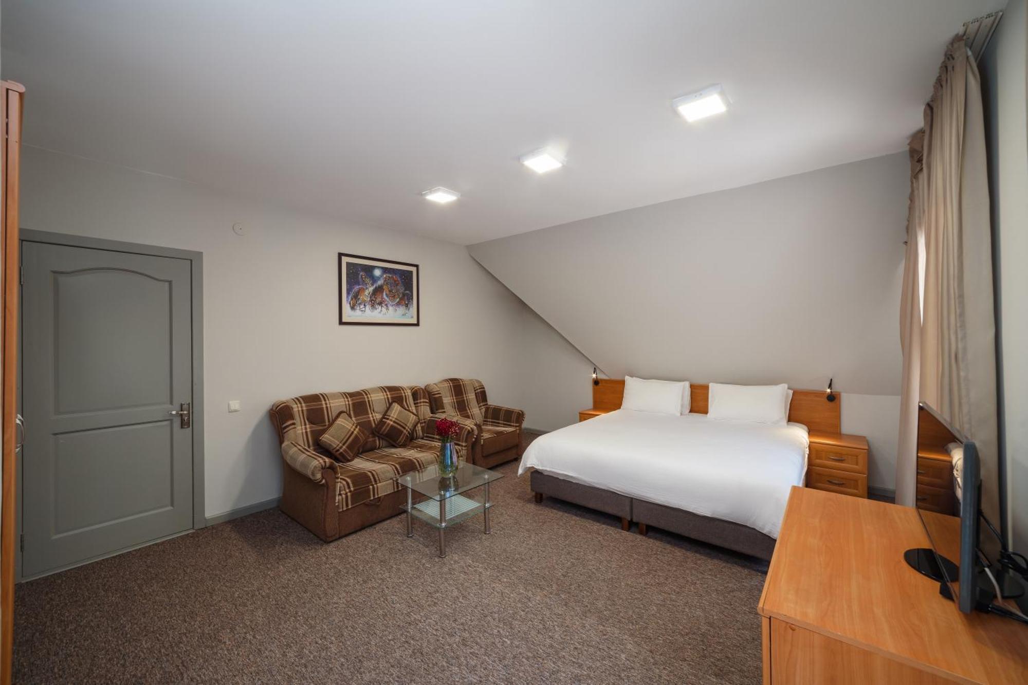 Dolinnka Hotel Cholpon-Ata Bagian luar foto