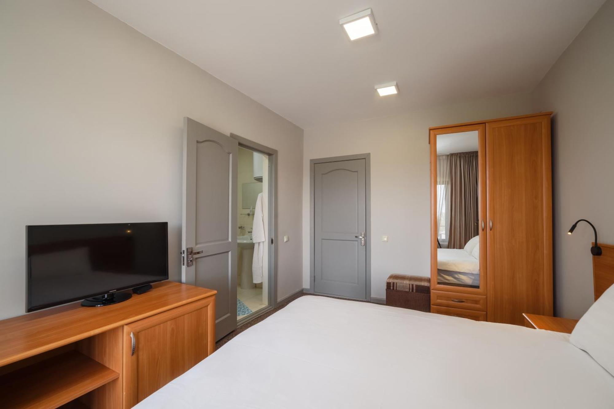Dolinnka Hotel Cholpon-Ata Bagian luar foto