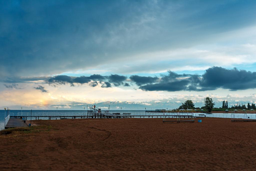 Dolinnka Hotel Cholpon-Ata Bagian luar foto