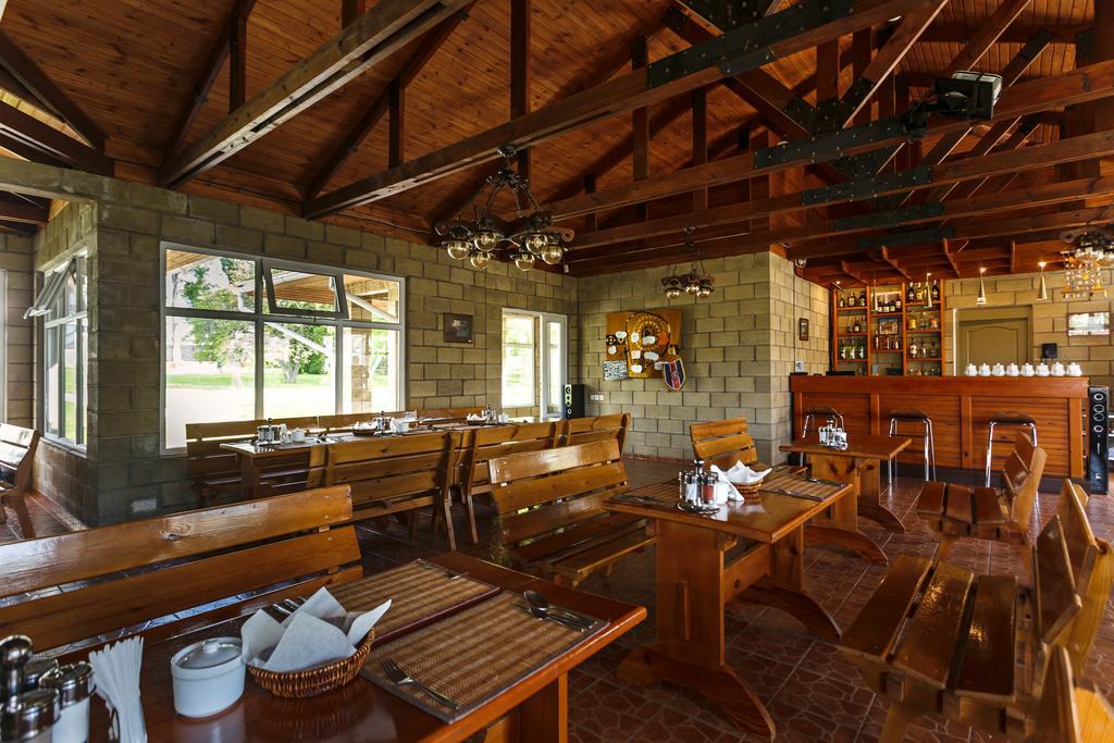 Dolinnka Hotel Cholpon-Ata Bagian luar foto